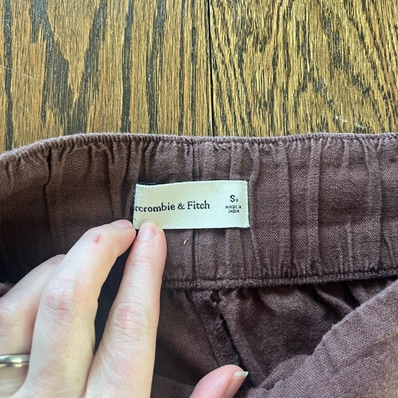 Abercrombie & Fitch wide leg linen blend pleated pants - Picture 3 of 5